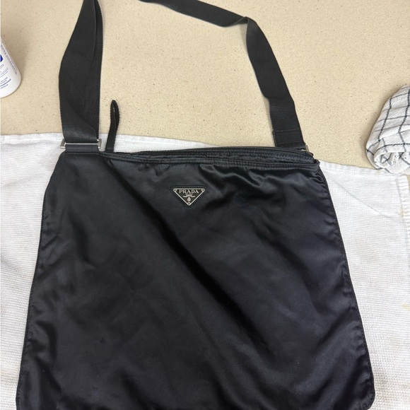 Prada Elegant Black Crossbody Bag - Picture 1 of 7